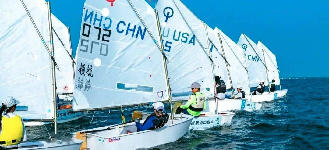 关于海岸线帆船竞速，海风中的极限速度比拼的信息